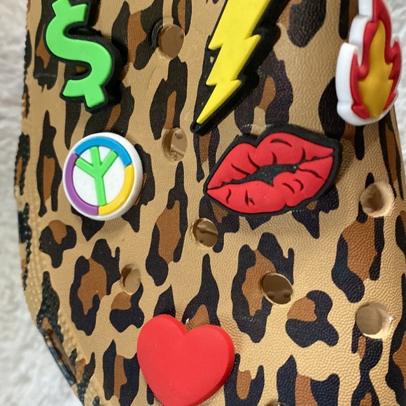 Leopard Print Platform Clogs for Women with 12 charms 
US size 7 1/2 - Picture 5 of 7